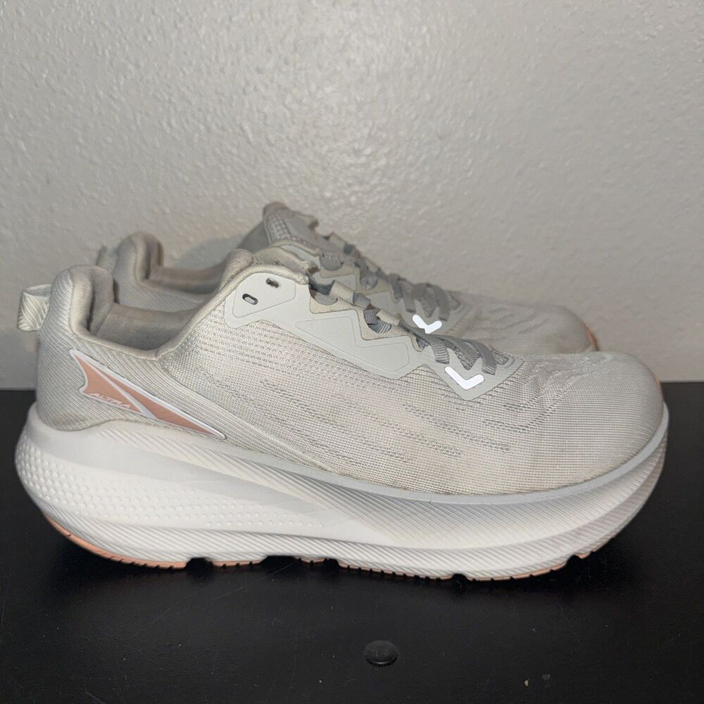 Altra ALOA85PW224 Women's W Fwd Via Light Gray Running Shoe Size 10.5
